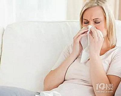 哺乳期妈妈感冒可以吃药吗?她们在哺乳期间感冒可以吃药吗?